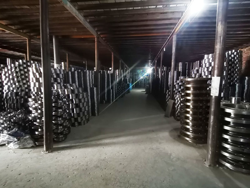 倉(cāng)庫(kù)一角